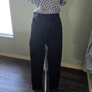 Black Skinny Ankle Jean